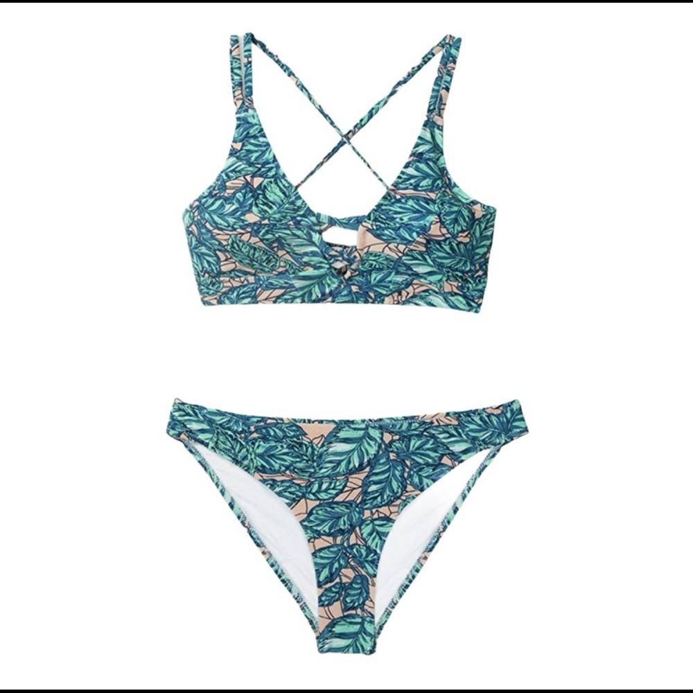 NWT Cupshe “lush leaves” bikini